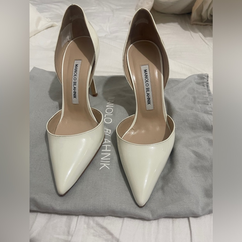 Manolo Blahnik white Pointed Heels